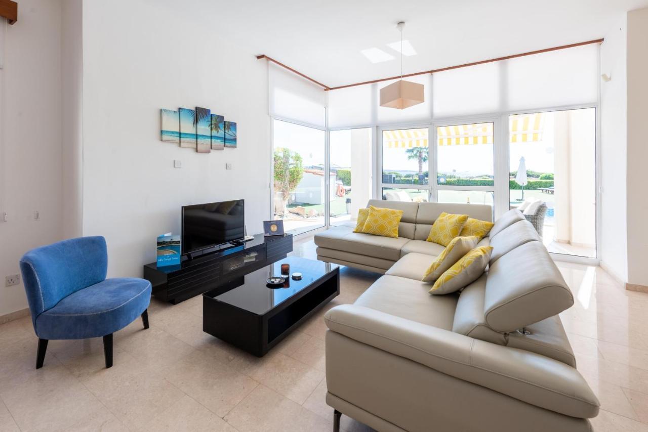 Villa Savoya Sunrise By Ezoria Villas Korall-öböl Kültér fotó